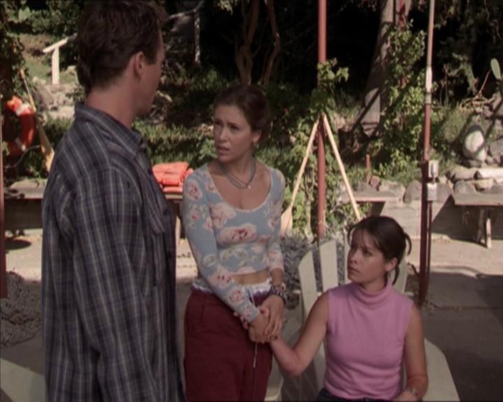 Charmed-Online-dot-net_208P3H201712.jpg