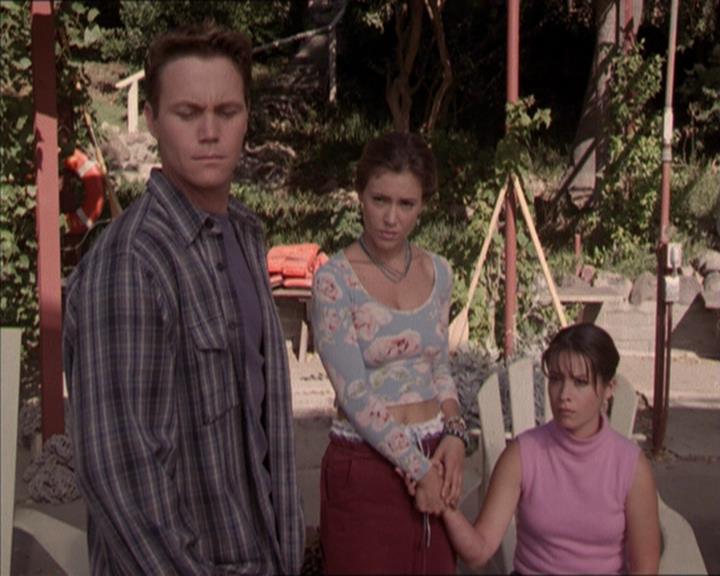 Charmed-Online-dot-net_208P3H201758.jpg