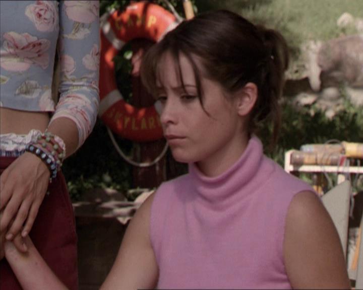 Charmed-Online-dot-net_208P3H201771.jpg