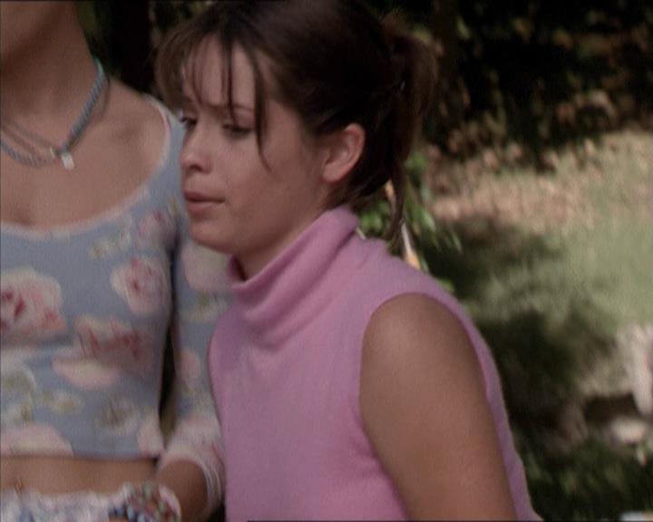 Charmed-Online-dot-net_208P3H201772.jpg