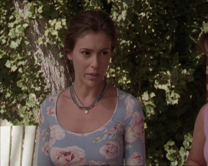 Charmed-Online-dot-net_208P3H201790.jpg