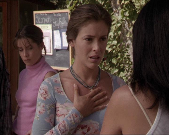 Charmed-Online-dot-net_208P3H201815.jpg