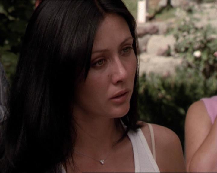 Charmed-Online-dot-net_208P3H201873.jpg