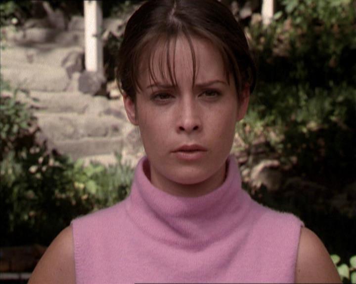 Charmed-Online-dot-net_208P3H201885.jpg
