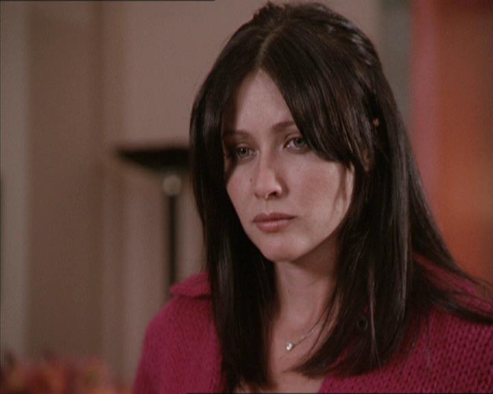 Charmed-Online-dot-net_208P3H202175.jpg