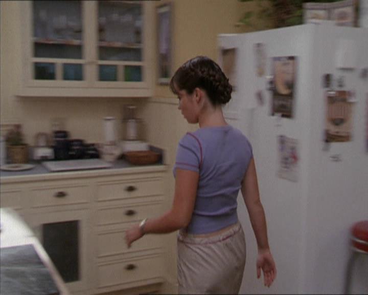 Charmed-Online-dot-net_208P3H202267.jpg