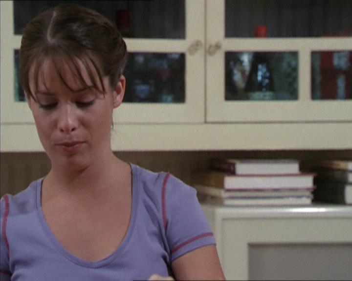 Charmed-Online-dot-net_208P3H202272.jpg