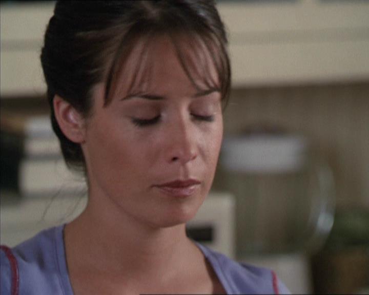 Charmed-Online-dot-net_208P3H202296.jpg