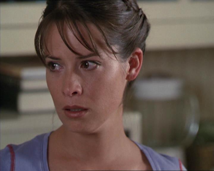 Charmed-Online-dot-net_208P3H202363.jpg
