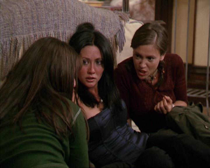 Charmed-Online-dot-net_209MsHellfire0125.jpg