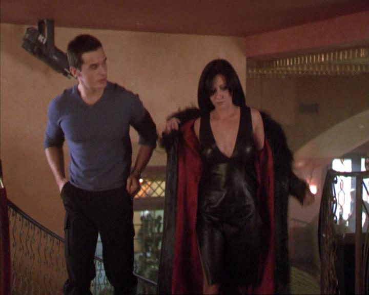 Charmed-Online-dot-net_209MsHellfire0944.jpg