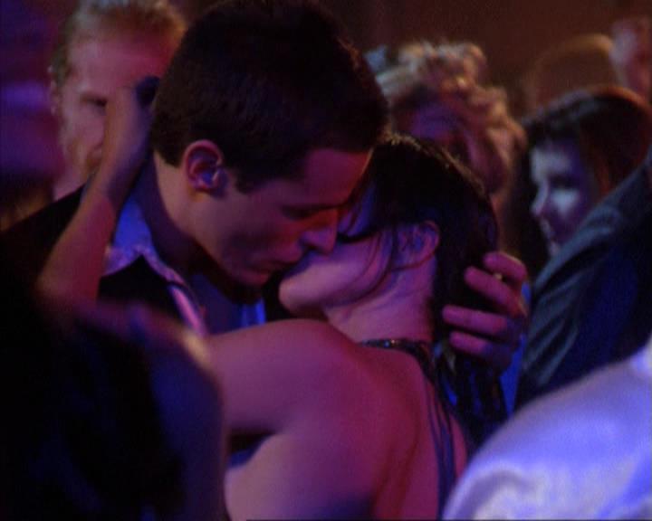 Charmed-Online-dot-net_209MsHellfire1638.jpg
