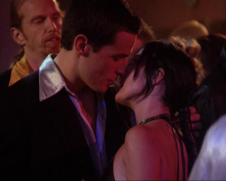 Charmed-Online-dot-net_209MsHellfire1646.jpg