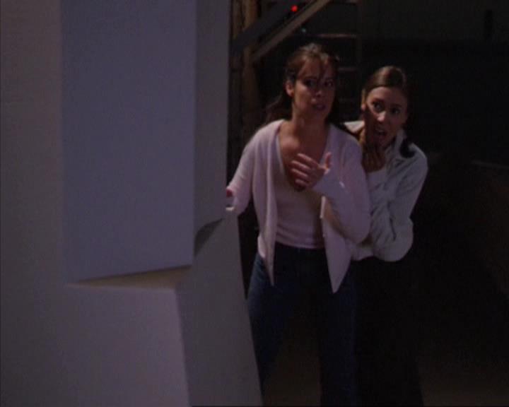 Charmed-Online-dot-net_209MsHellfire2095.jpg