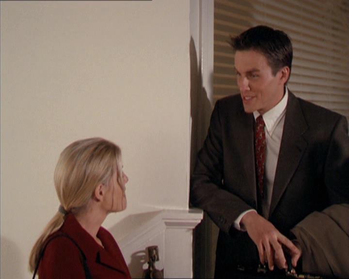 Charmed-Online-dot-210HeartbreakCity0017.jpg