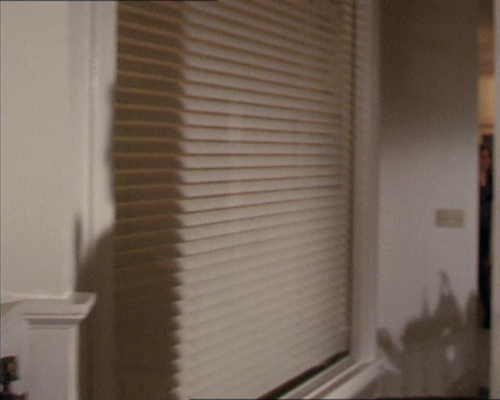 Charmed-Online-dot-210HeartbreakCity0023.jpg