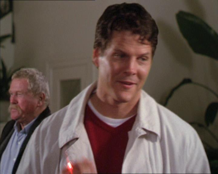 Charmed-Online-dot-210HeartbreakCity0044.jpg