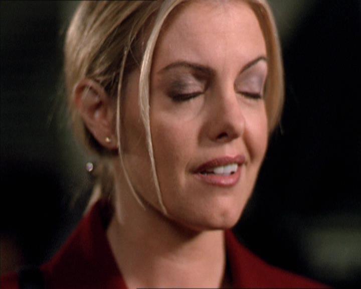 Charmed-Online-dot-210HeartbreakCity0054.jpg