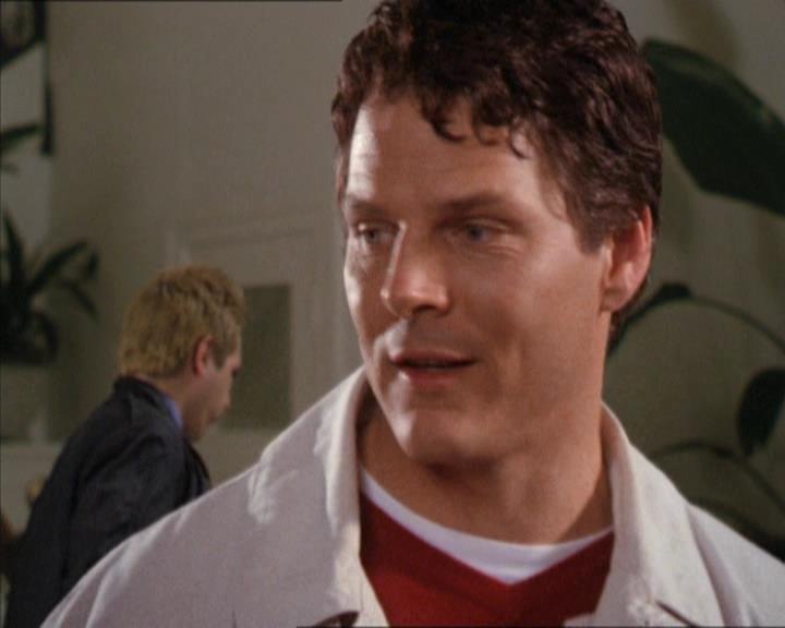 Charmed-Online-dot-210HeartbreakCity0055.jpg