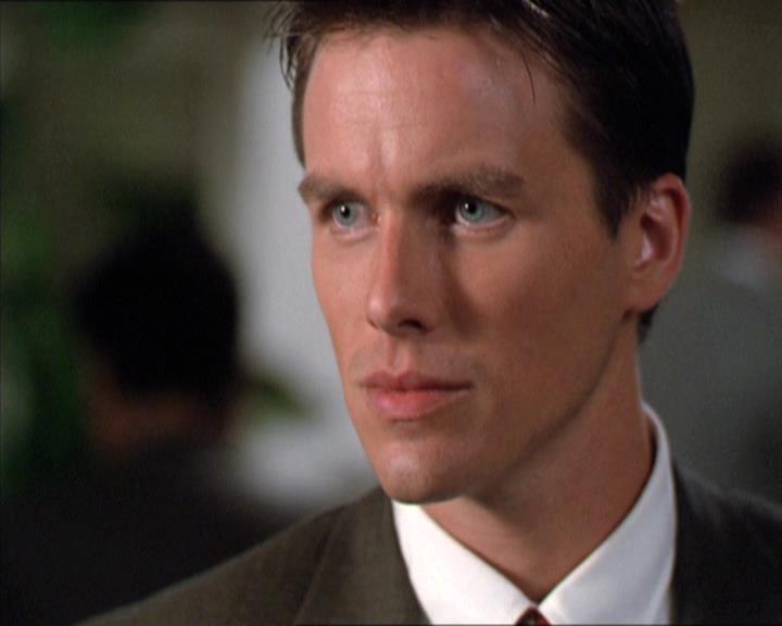 Charmed-Online-dot-210HeartbreakCity0058.jpg