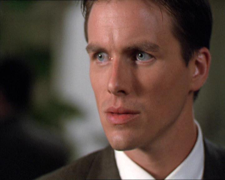 Charmed-Online-dot-210HeartbreakCity0061.jpg