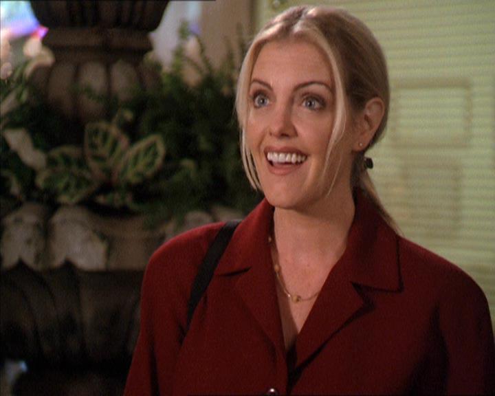 Charmed-Online-dot-210HeartbreakCity0078.jpg