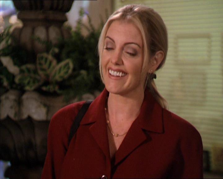 Charmed-Online-dot-210HeartbreakCity0080.jpg