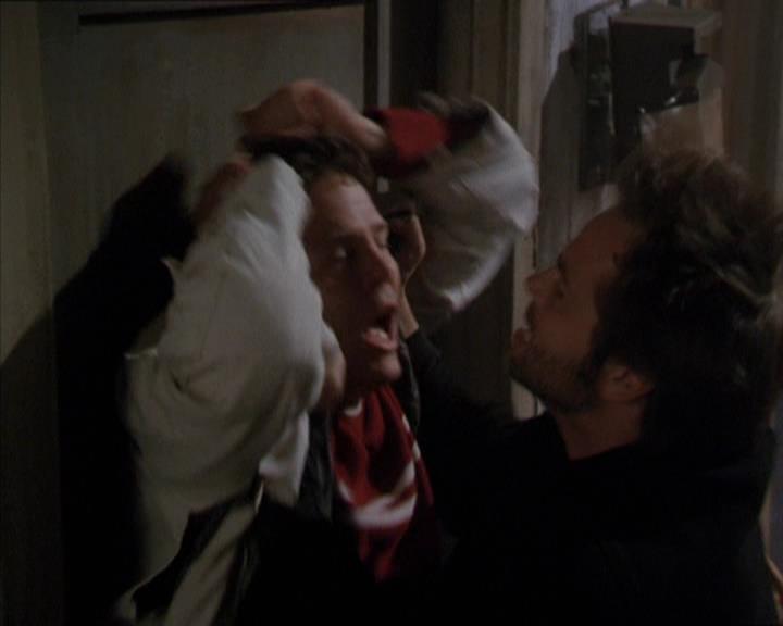 Charmed-Online-dot-210HeartbreakCity0097.jpg