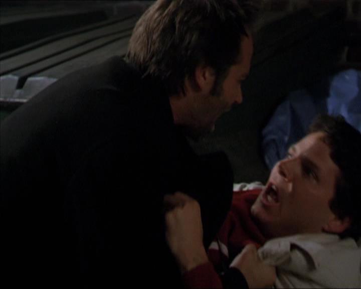 Charmed-Online-dot-210HeartbreakCity0112.jpg