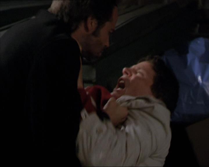 Charmed-Online-dot-210HeartbreakCity0114.jpg