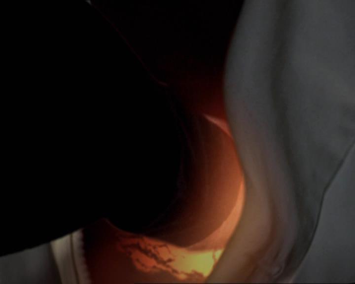 Charmed-Online-dot-210HeartbreakCity0120.jpg