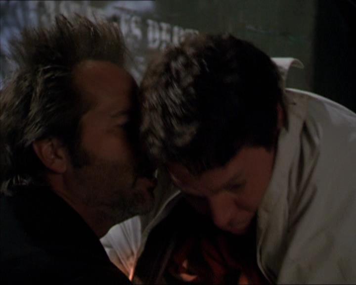 Charmed-Online-dot-210HeartbreakCity0130.jpg