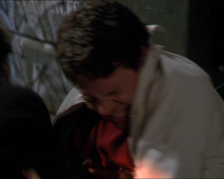Charmed-Online-dot-210HeartbreakCity0137.jpg