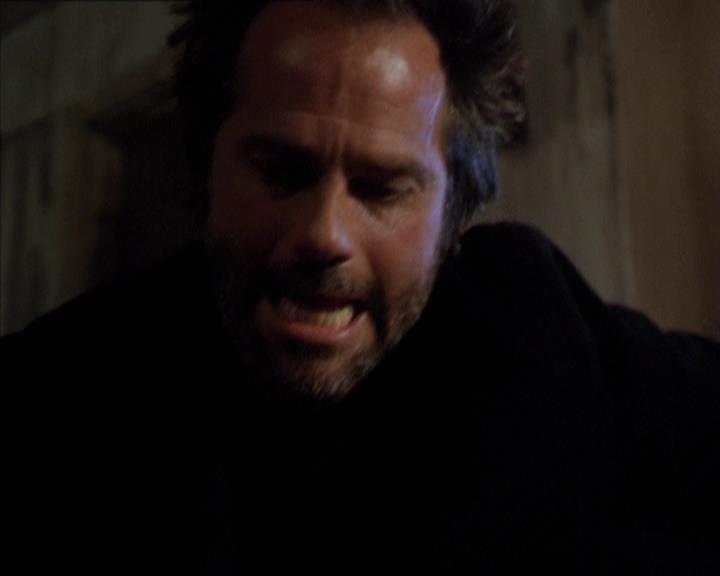 Charmed-Online-dot-210HeartbreakCity0144.jpg
