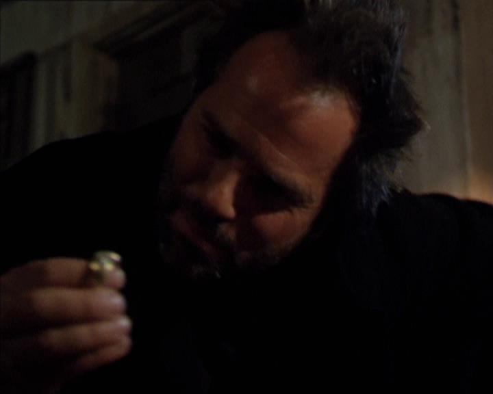 Charmed-Online-dot-210HeartbreakCity0146.jpg