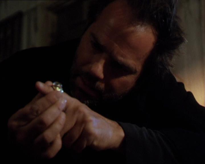 Charmed-Online-dot-210HeartbreakCity0152.jpg