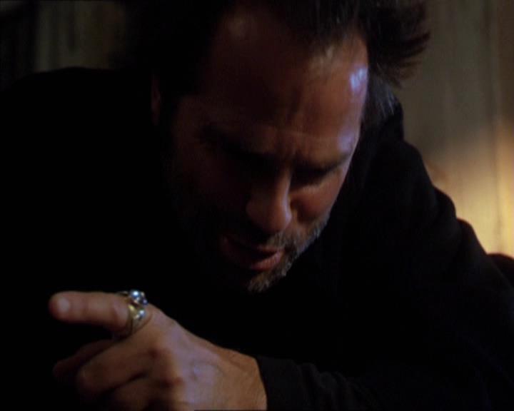 Charmed-Online-dot-210HeartbreakCity0156.jpg