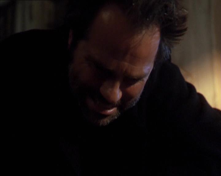 Charmed-Online-dot-210HeartbreakCity0157.jpg