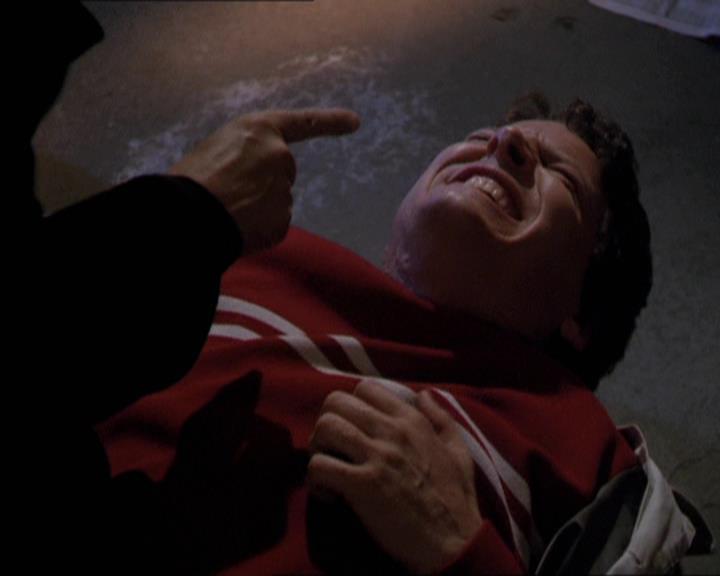Charmed-Online-dot-210HeartbreakCity0161.jpg