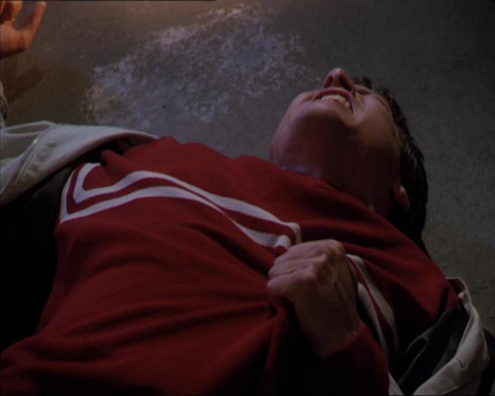 Charmed-Online-dot-210HeartbreakCity0174.jpg