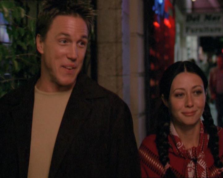 Charmed-Online-dot-210HeartbreakCity0197.jpg