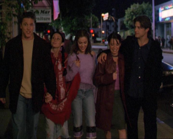 Charmed-Online-dot-210HeartbreakCity0203.jpg