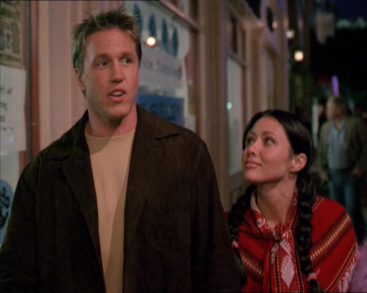 Charmed-Online-dot-210HeartbreakCity0216.jpg