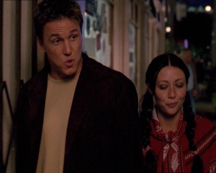 Charmed-Online-dot-210HeartbreakCity0218.jpg