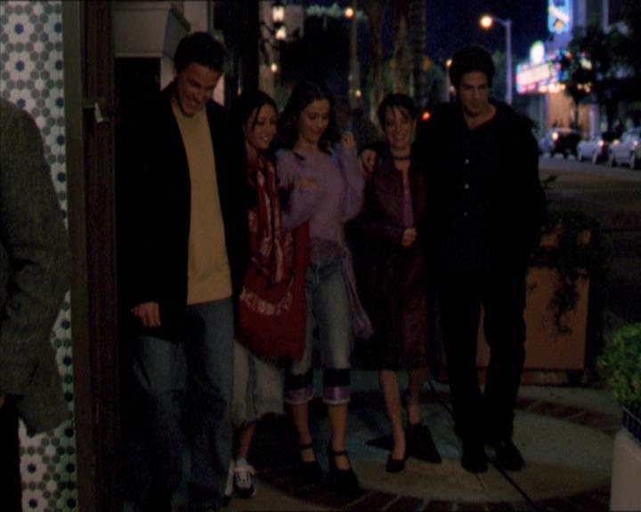 Charmed-Online-dot-210HeartbreakCity0230.jpg