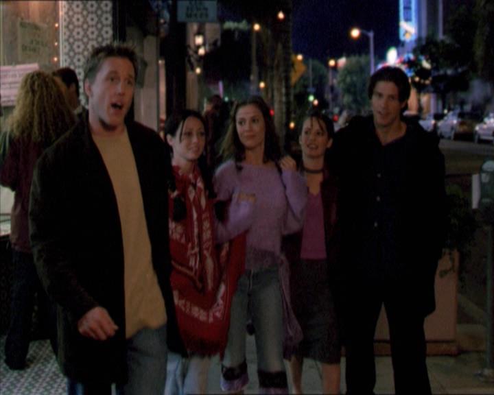 Charmed-Online-dot-210HeartbreakCity0234.jpg