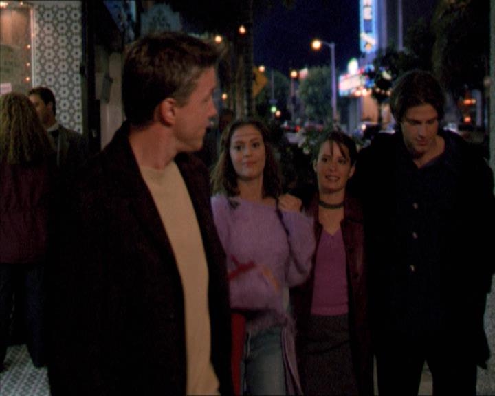 Charmed-Online-dot-210HeartbreakCity0235.jpg