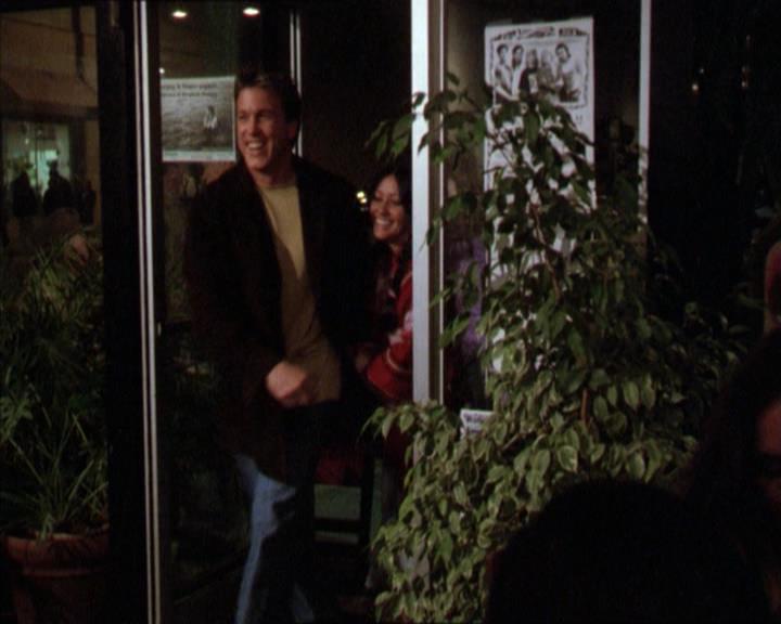 Charmed-Online-dot-210HeartbreakCity0240.jpg