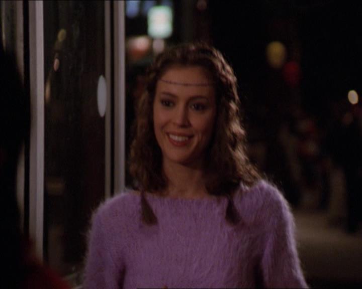 Charmed-Online-dot-210HeartbreakCity0242.jpg