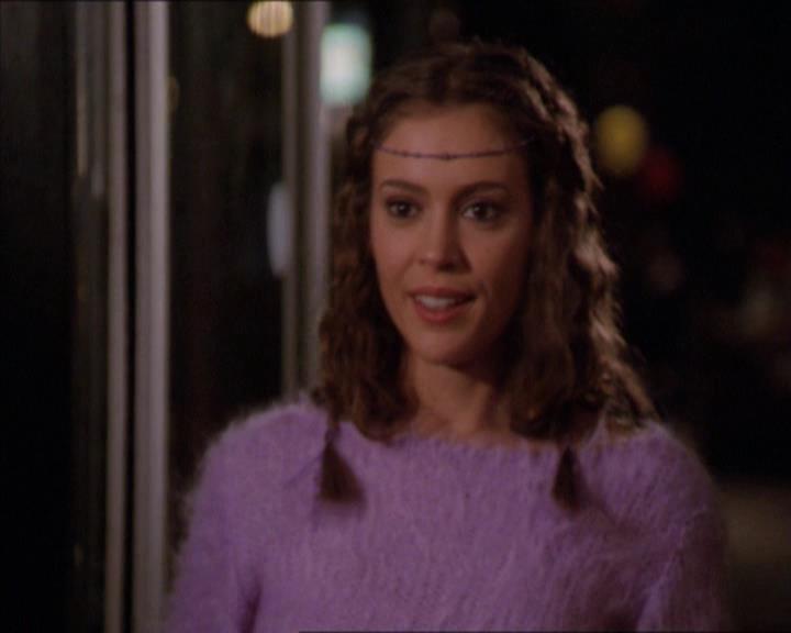 Charmed-Online-dot-210HeartbreakCity0243.jpg
